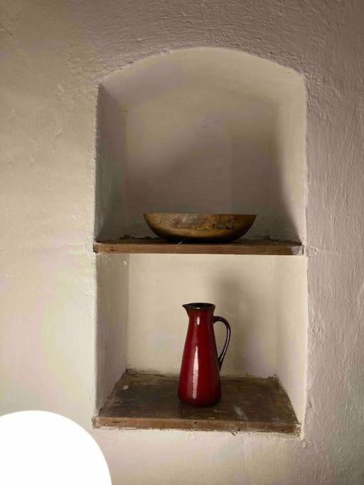 House By The Church - Entire House Crit Extérieur photo