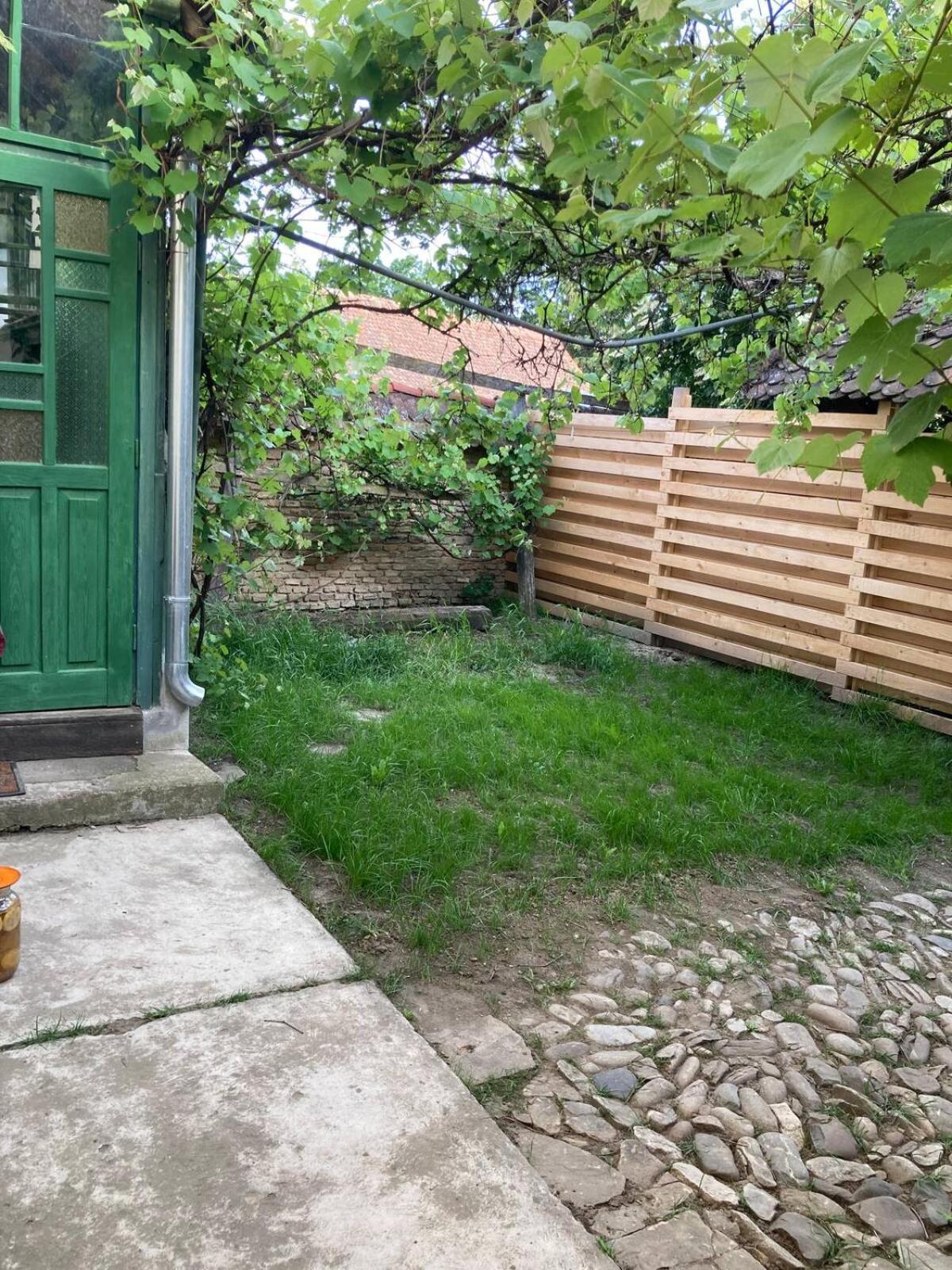 House By The Church - Entire House Crit Extérieur photo
